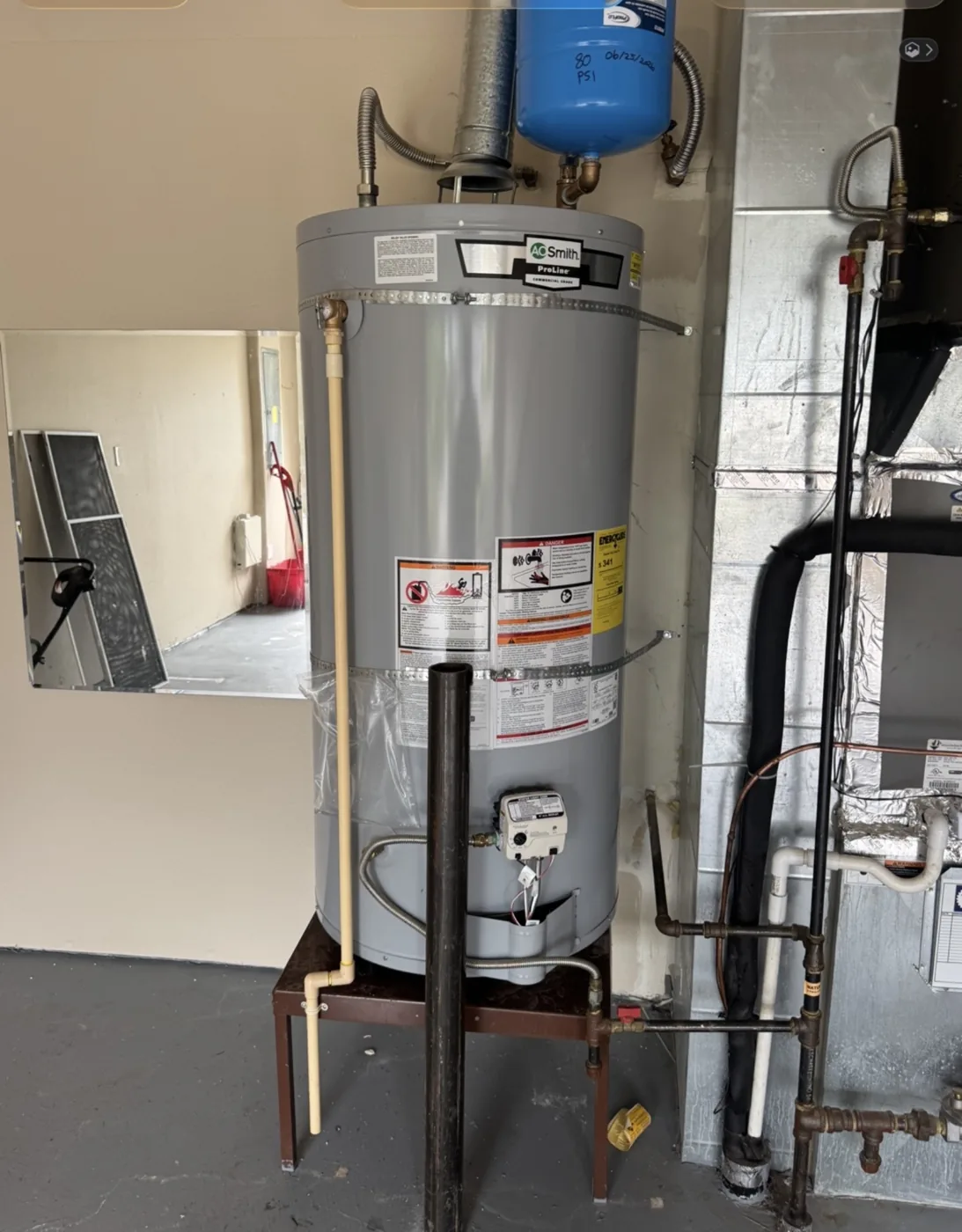 Elk Creek Plumbing Water Heaters project photo 3